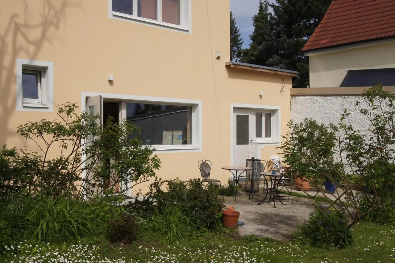 Sissi Apartment Vienna 0*,  Austria